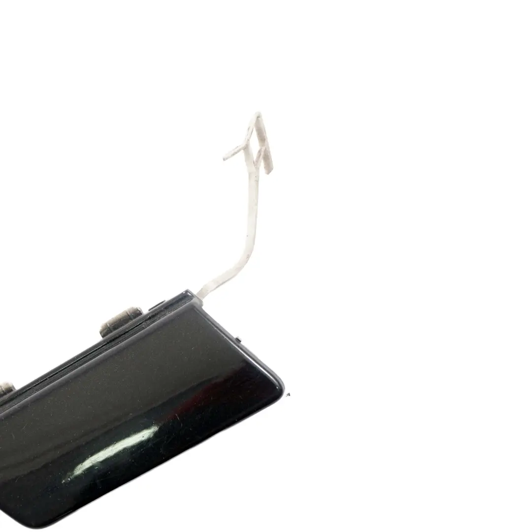 Capuchon crochet de remorquage du pare-chocs avant Kosmos Noir 191 pour Mercedes W169 à propos du numéro de pièce A1698850381 Mercedes W169 Capuchon crochet de remorquage du pare-chocs avant Kosmos Noir 191 - SKU A1698850381-KB - Numéro de pièce A1698850381