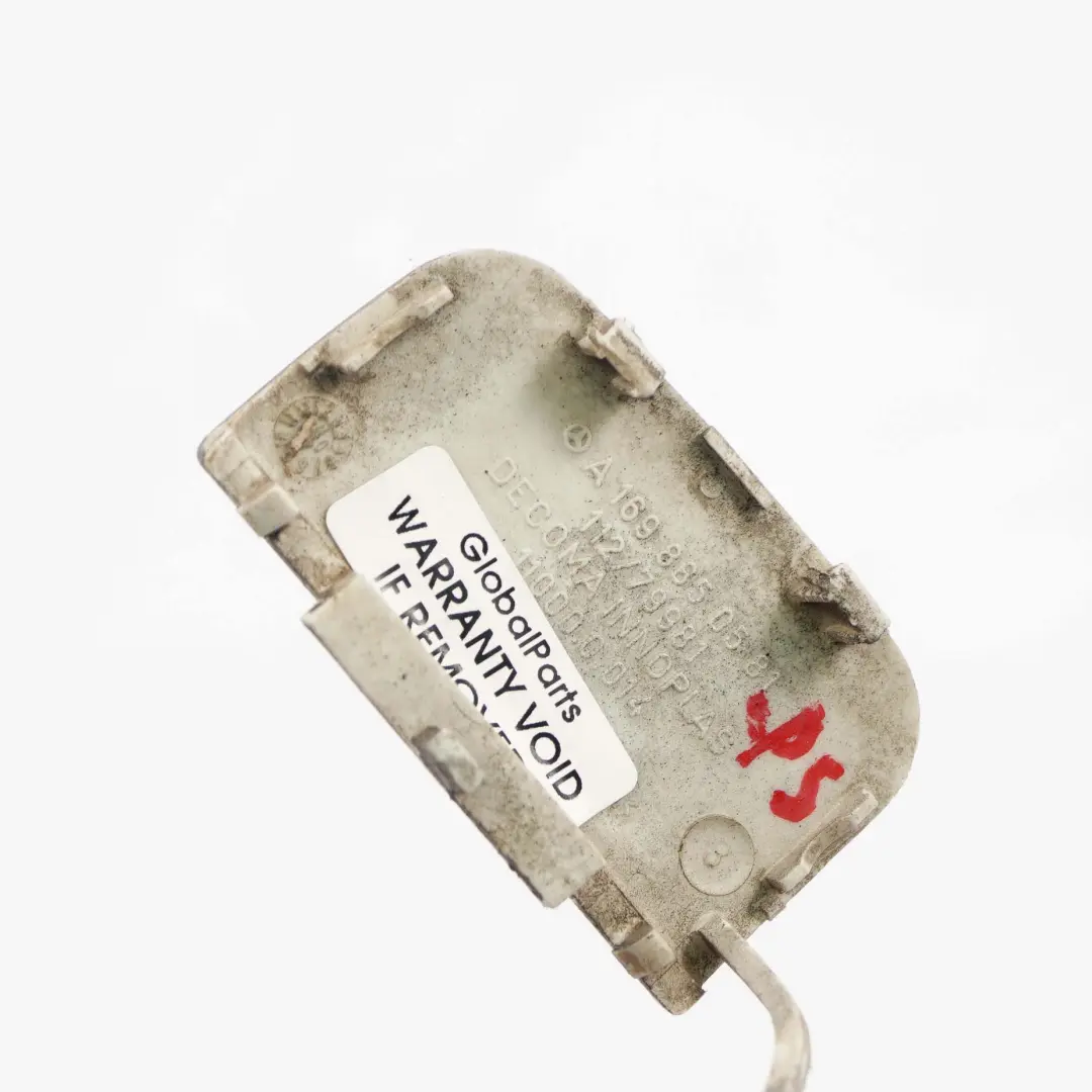 Capuchon D'Oeillet Remorquage Avant Argent Polaire pour Mercedes A W169 à propos du numéro de pièce A1698850581 Mercedes A W169 Capuchon D'Oeillet Remorquage Avant Argent Polaire - SKU A1698850581-PS - Numéro de pièce A1698850581