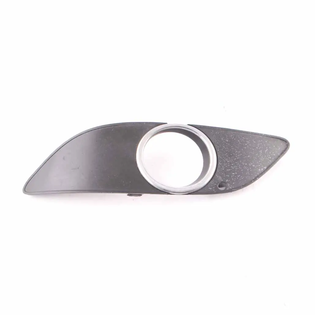 Paraurti Fendinebbia Copertura Lampada Sinistra per Mercedes W245 con numero di parte A1698851122 Mercedes W245 Paraurti Fendinebbia Copertura Lampada Sinistra - SKU A1698851122 - Numero di parte A1698851122