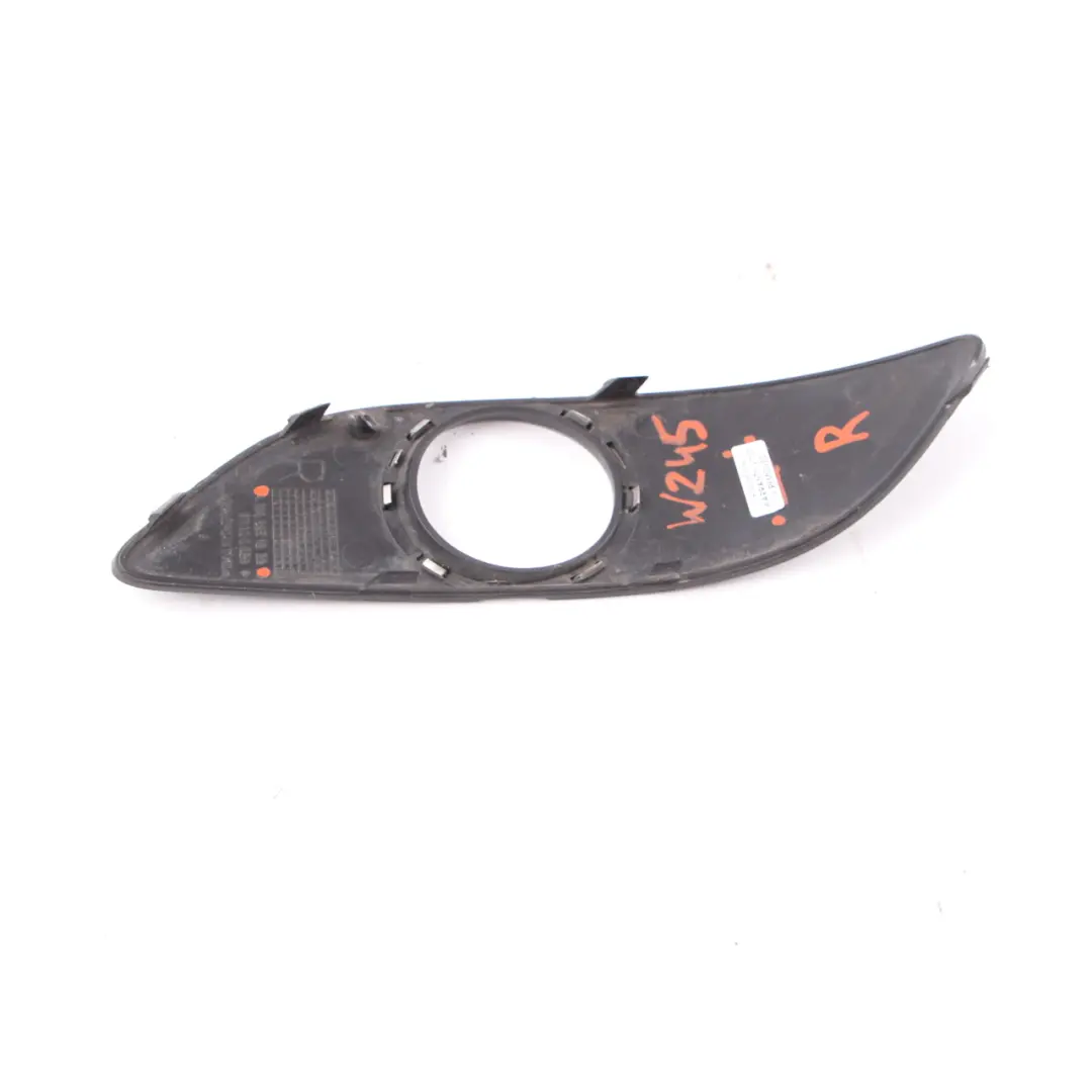 Mercedes W245 Paraurti anteriore Fendinebbia Copertura Lampada Destra Griglia - SKU A1698851222 - Numero di parte A1698851222