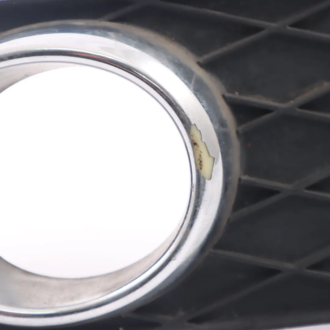 Couvercle de feu antibrouillard pare-chocs avant droit pour Mercedes W245 à propos du numéro de pièce A1698852822 Mercedes W245 Couvercle de feu antibrouillard pare-chocs avant droit - SKU A1698852822-1 - Numéro de pièce A1698852822