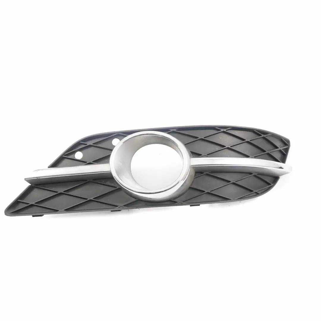  Mercedes-Benz W169 W245 Luftgitter Gitter Nebelscheinwerfer Links - SKU A1698852922 - Teilenummer A1698852922