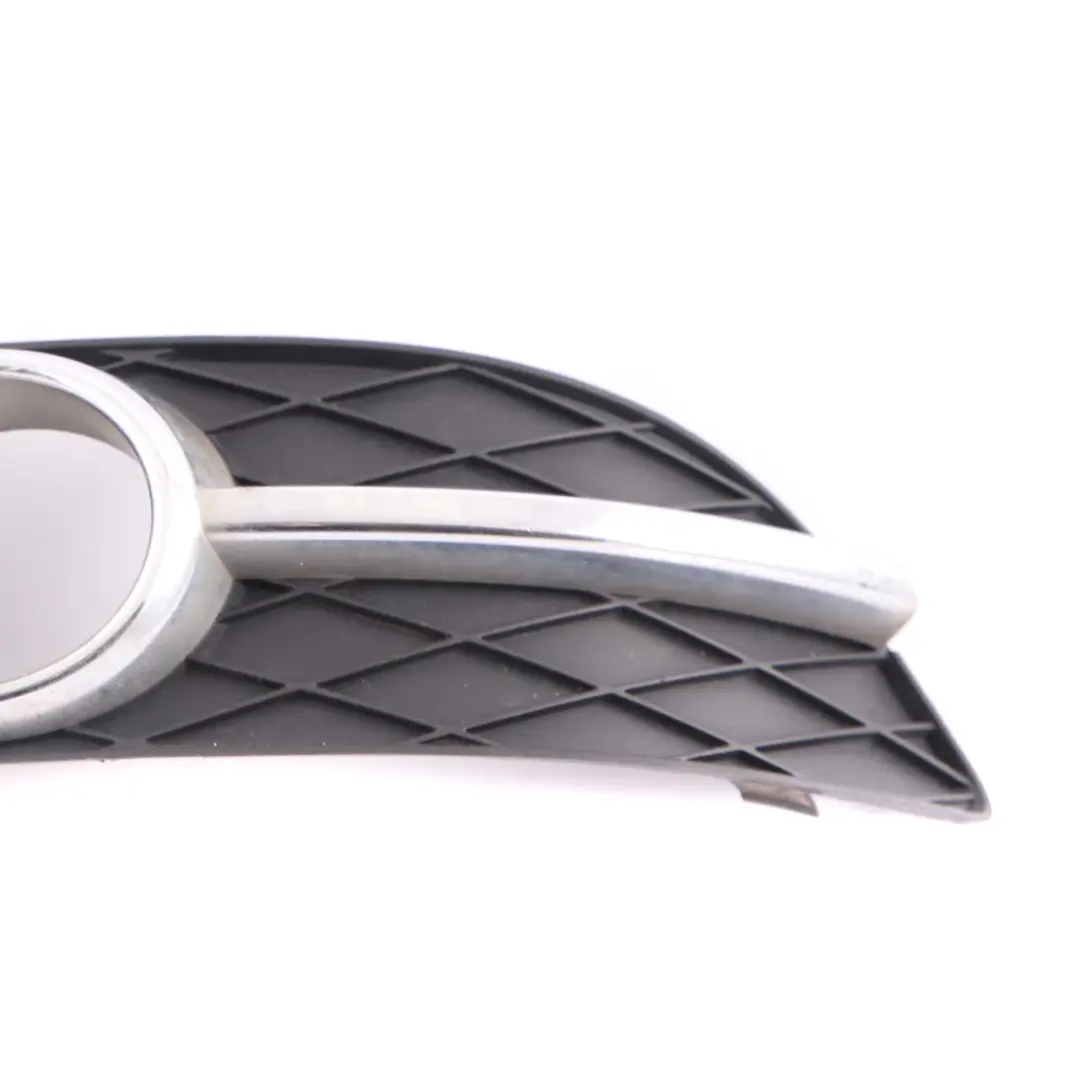 Mercedes W169 Pare-chocs avant Cache-feux antibrouillard Grille droite - SKU A1698853022 - Numéro de pièce A1698853022