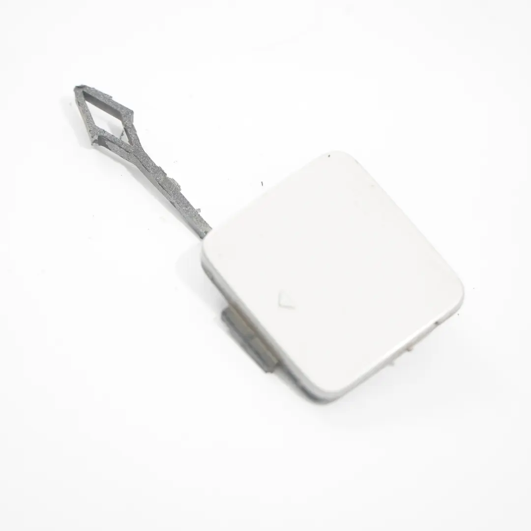 Zaślepka Haka Tył Polar Silver 761 do Mercedes W169 o numerze A1698853322 Mercedes W169 Zaślepka Haka Tył Polar Silver 761 - SKU A1698853322-PLS - Numer Części A1698853322