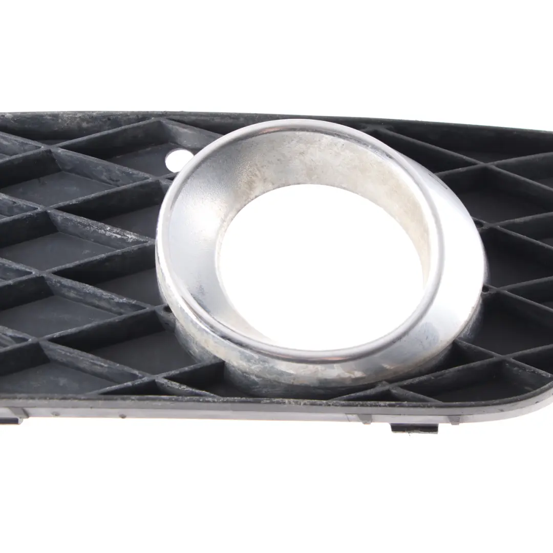 Mercedes W169 Phares antibrouillards chocs avant couvercle gauche - SKU A1698870525 - Numéro de pièce A1698870525