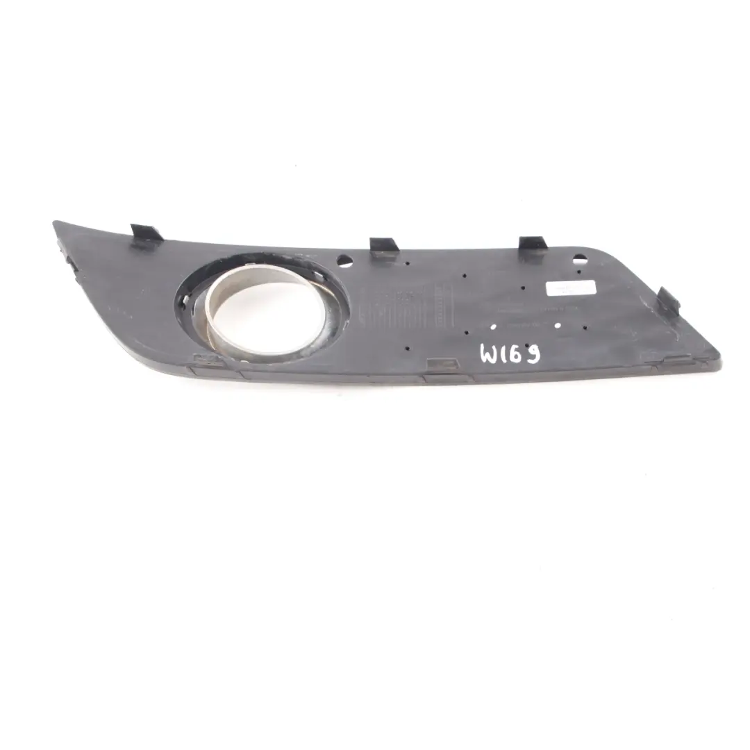 Mercedes W169 Phares antibrouillards chocs avant couvercle gauche - SKU A1698870525 - Numéro de pièce A1698870525