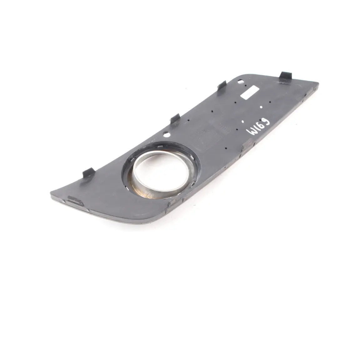 Kratka Ramka Zderzaka Lewa do Mercedes W169 o numerze A1698870525 Mercedes W169 Kratka Ramka Zderzaka Lewa - SKU A1698870525 - Numer Części A1698870525