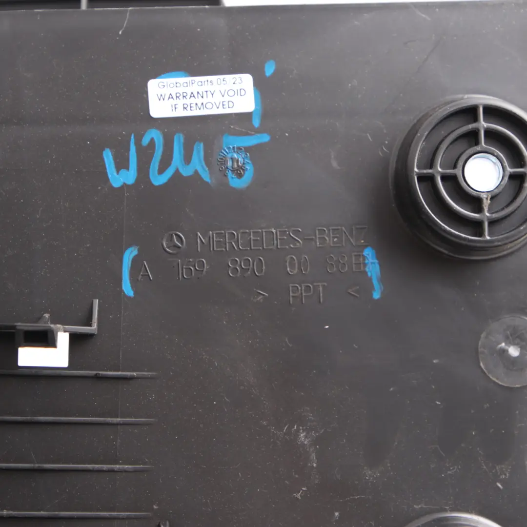 Kofferraumablage Multifunktionsbox Werkzeugkofferhalter 1698900088 für Mercedes W245 mit Teilenummer A1698900088 Mercedes W245 Kofferraumablage Multifunktionsbox Werkzeugkofferhalter 1698900088 - SKU A1698900088 - Teilenummer A1698900088