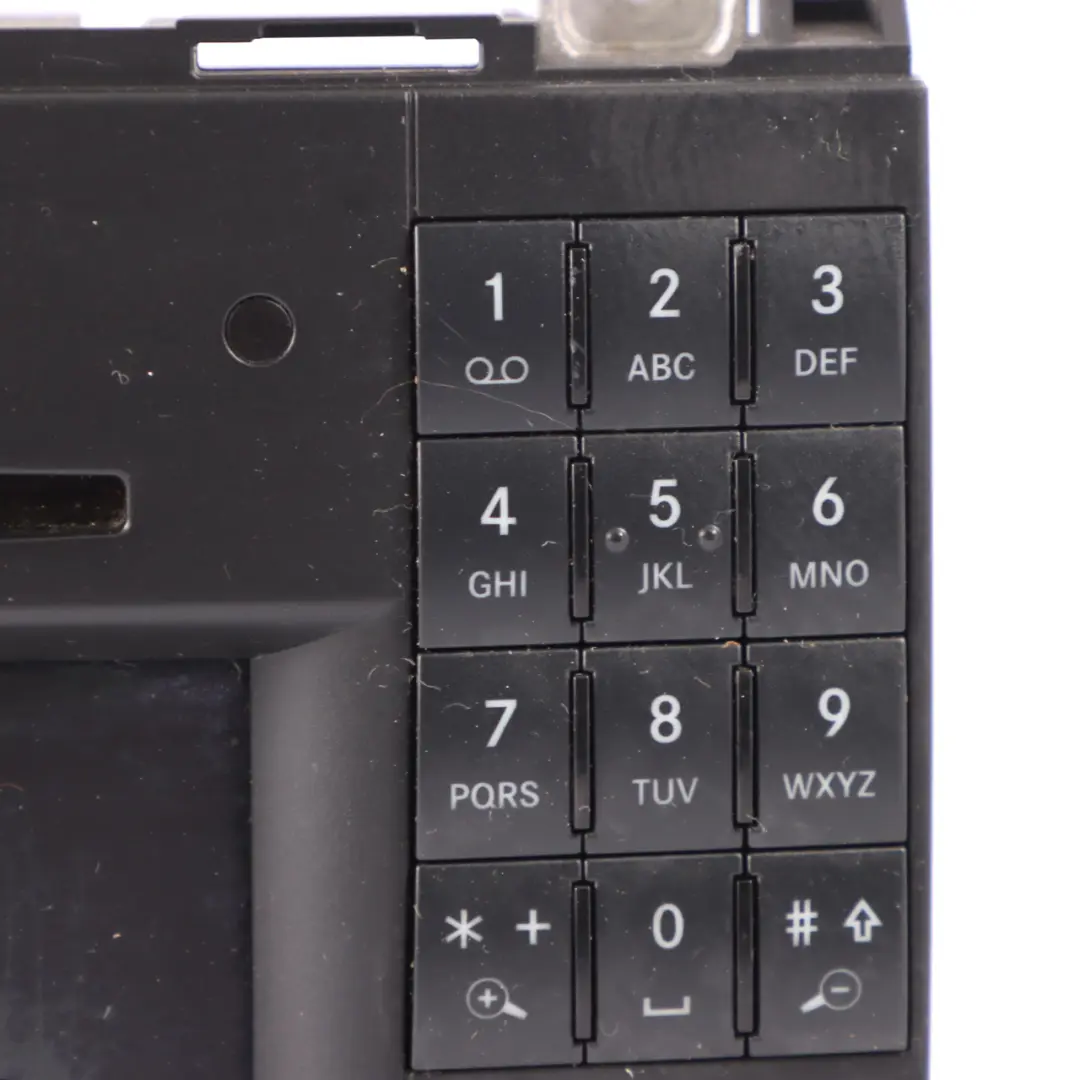 COMAND Nawigacja Radio Moduł Główny do Mercedes W169 W639 o numerze A1699007900 Mercedes W169 W639 COMAND Nawigacja Radio Moduł Główny - SKU a1699007900 - Numer Części A1699007900