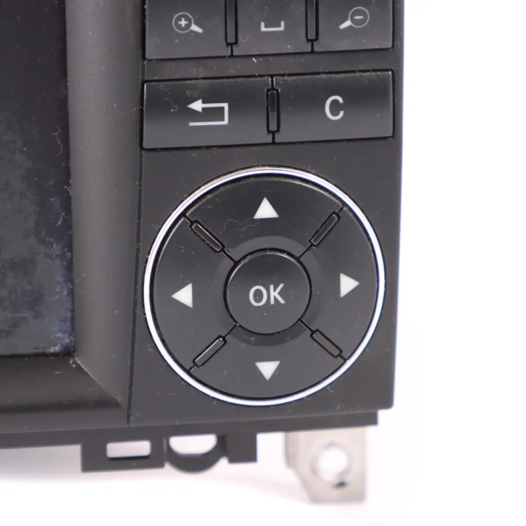 COMAND Nawigacja Radio Moduł Główny do Mercedes W169 W639 o numerze A1699007900 Mercedes W169 W639 COMAND Nawigacja Radio Moduł Główny - SKU a1699007900 - Numer Części A1699007900