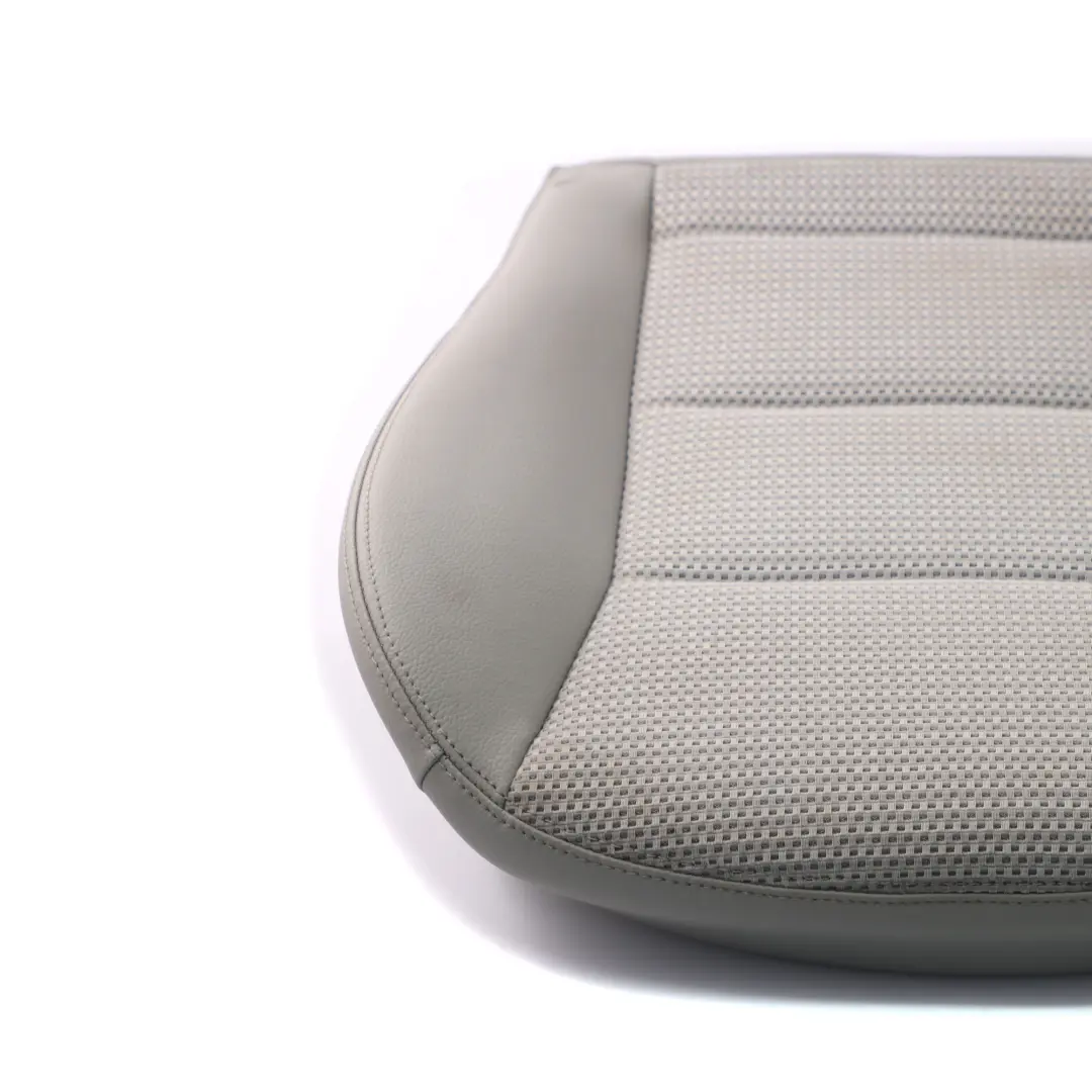 Asiento Delantero De Tela De Cuero Cubre Panel Gris para Mercedes W169 W245 con número de pieza A1699100246 Mercedes W169 W245 Asiento Delantero De Tela De Cuero Cubre Panel Gris - SKU A1699100246 - Número de pieza A1699100246