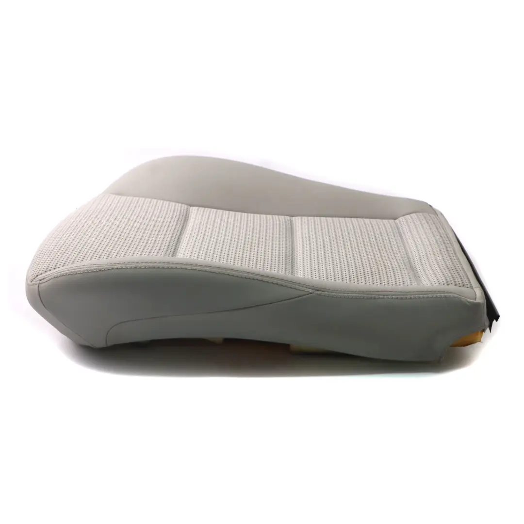 Vordersitz Stoff Leder Sitzbezug Verkleidung Grau für Mercedes W169 W245 mit Teilenummer A1699100246 Mercedes W169 W245 Vordersitz Stoff Leder Sitzbezug Verkleidung Grau - SKU A1699100246 - Teilenummer A1699100246