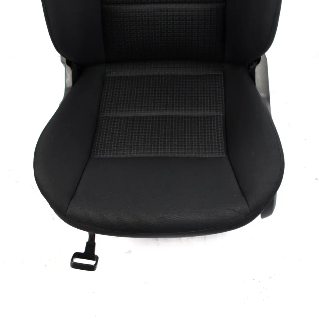 Mercedes-Benz Clase B W245 Tela Asiento Delantero Izquierdo Negro Antracita para con número de pieza A1699101347 Mercedes-Benz Clase B W245 Tela Asiento Delantero Izquierdo Negro Antracita - SKU A1699101347 - Número de pieza A1699101347