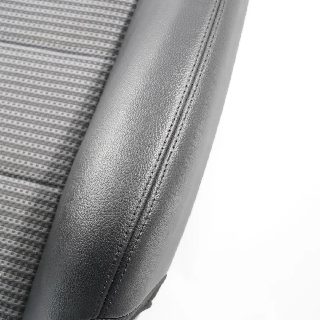 Vordersitz Lehne Bezug Rechts Stoff Leder Schwarz Anthrazit für Mercedes W169 mit Teilenummer A1699102447 Mercedes W169 Vordersitz Lehne Bezug Rechts Stoff Leder Schwarz Anthrazit - SKU A1699102447-1 - Teilenummer A1699102447