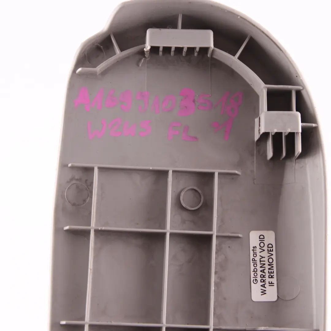 Couvre Siège Intérieur Gauche Gris pour Mercedes W169 W245 à propos du numéro de pièce A1699103518 Mercedes W169 W245 Couvre Siège Intérieur Gauche Gris - SKU A1699103518-1 - Numéro de pièce A1699103518