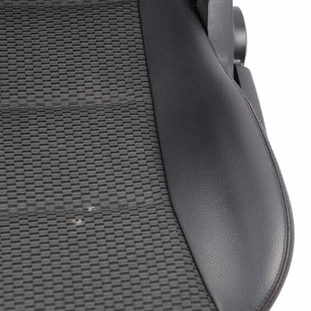 Tela Cuero Asiento Delantero Izquierdo Negro Antracita para Mercedes W169 con número de pieza A1699106947 Mercedes W169 Tela Cuero Asiento Delantero Izquierdo Negro Antracita - SKU A1699106947-2 - Número de pieza A1699106947