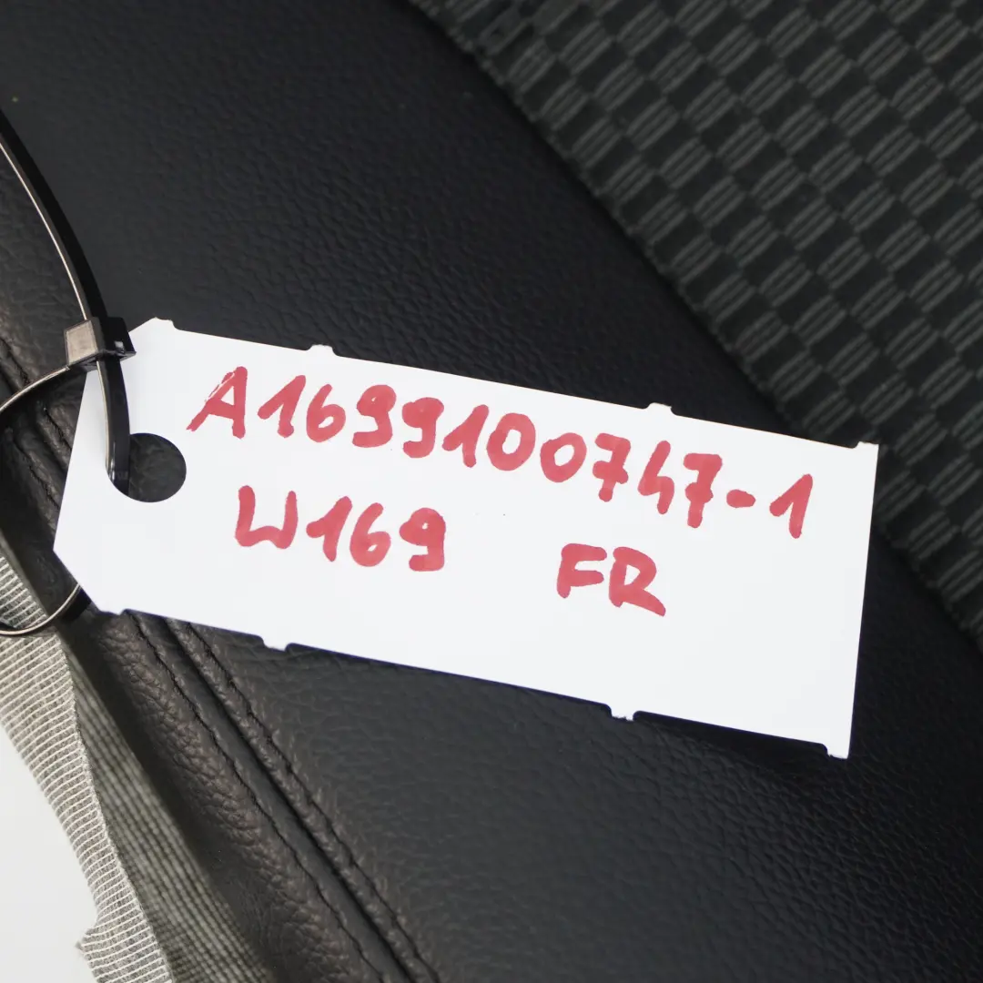 Mercedes W169 W245 Respaldo del asiento delantero derecho Cubierta antracita - SKU A1699107047-1 - Número de pieza A1699107047