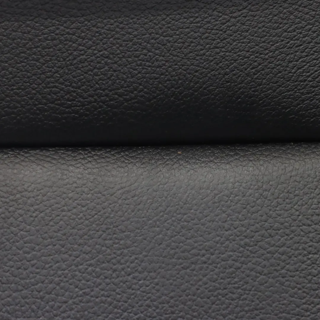 Siège Dossier Arrière Gauche Revêtement Cuir Nappa Noir pour Mercedes W245 à propos du numéro de pièce A1699201547 Mercedes W245 Siège Dossier Arrière Gauche Revêtement Cuir Nappa Noir - SKU A1699201547-1 - Numéro de pièce A1699201547