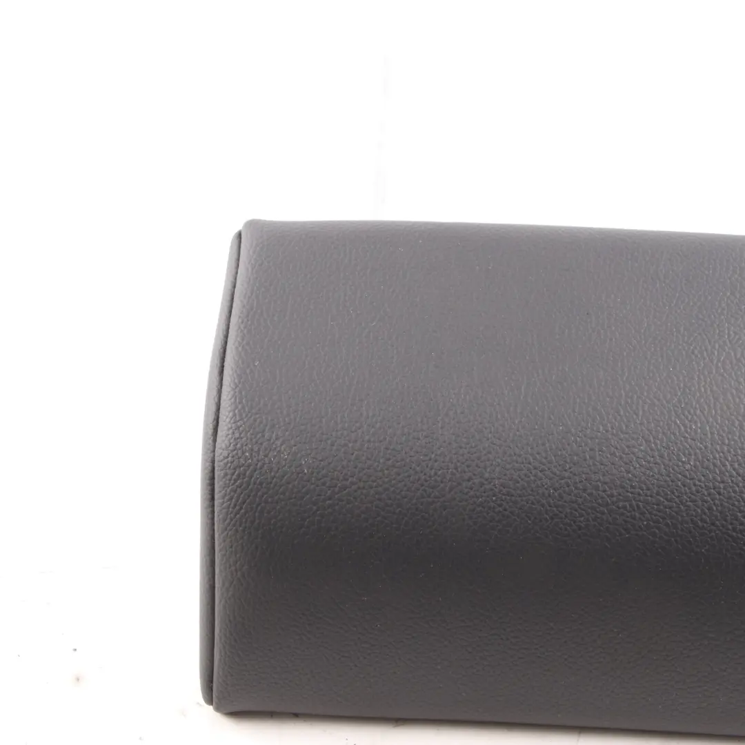 Mercedes W169 Reposacabezas Asiento Trasero Centro Medio Imitación Cuero Negro - SKU A1699700850 - Número de pieza A1699700850