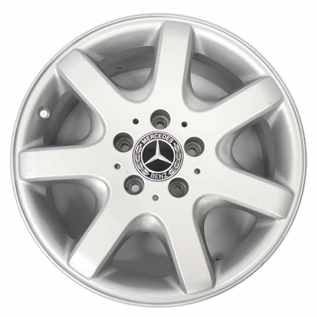 Cerchio in lega argento posteriore 16" 8J ET:30 per Mercedes SLK R170 con numero di parte A1704010302 Mercedes SLK R170 Cerchio in lega argento posteriore 16" 8J ET:30 - SKU A1704010302-1 - Numero di parte A1704010302