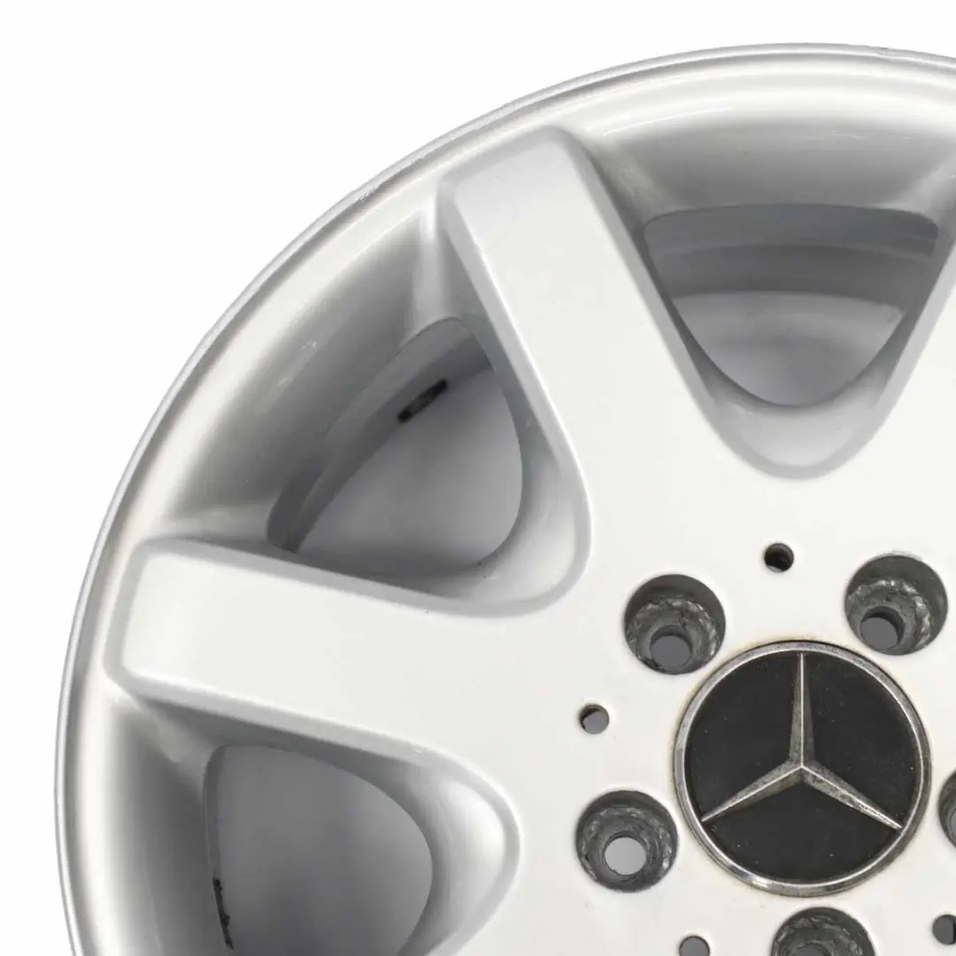 Felge hinten silber 16" 8J ET:30 für Mercedes SLK R170 mit Teilenummer A1704010302 Mercedes SLK R170 Felge hinten silber 16" 8J ET:30 - SKU A1704010302-2 - Teilenummer A1704010302