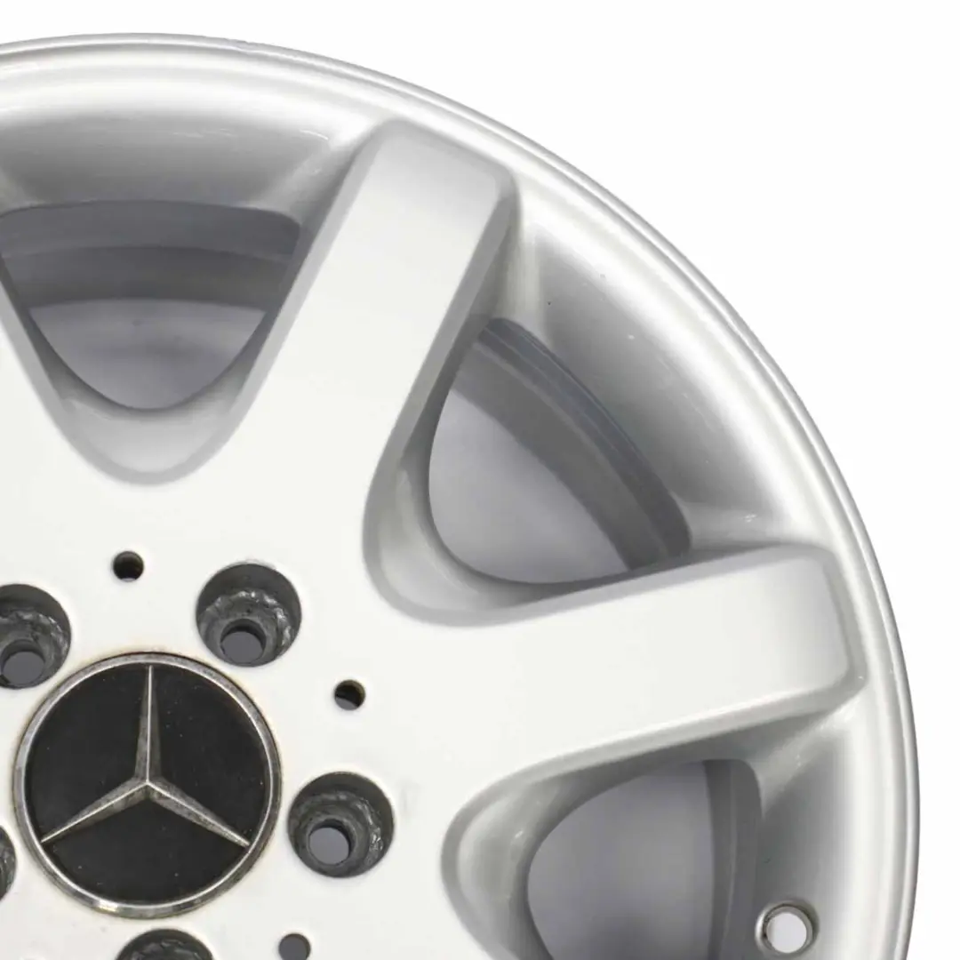 Cerchio in lega argento posteriore 16" 8J ET:30 per Mercedes SLK R170 con numero di parte A1704010302 Mercedes SLK R170 Cerchio in lega argento posteriore 16" 8J ET:30 - SKU A1704010302-2 - Numero di parte A1704010302