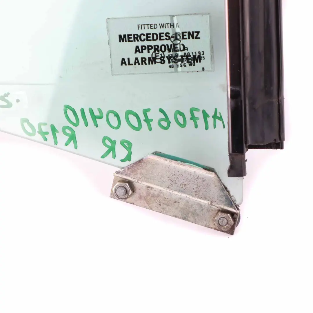Kabrio Szyba Boczna Drzwi Tył Prawy do Mercedes SLK R170 o numerze A1706700410 Mercedes SLK R170 Kabrio Szyba Boczna Drzwi Tył Prawy - SKU A1706700410 - Numer Części A1706700410