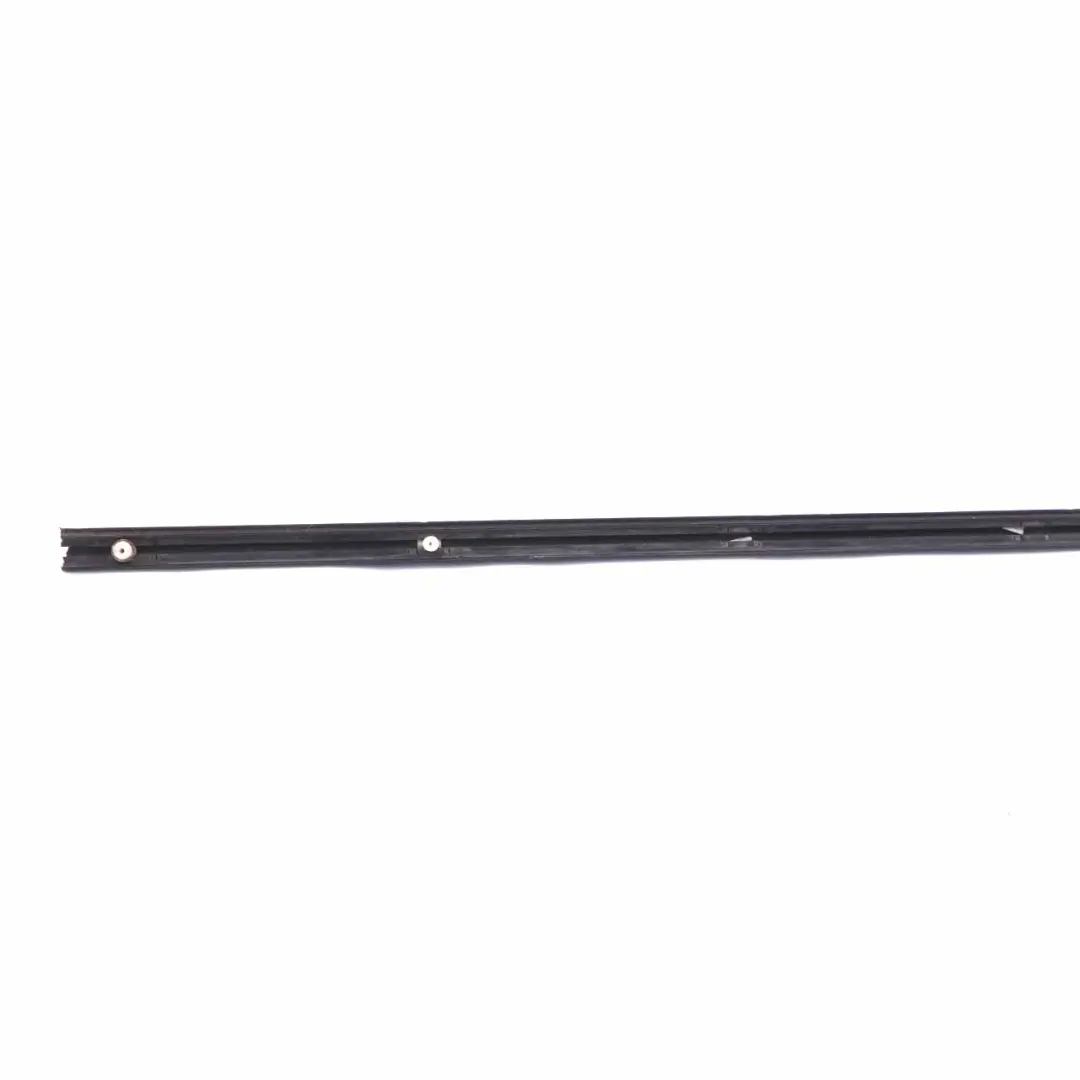 Mercedes SLK R170 Baguette de Porte Avant Droite Joint de Porte Bas - SKU A1706901062 - Numéro de pièce A1706901062