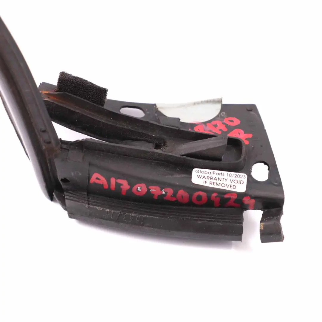 Joint vitre porte avant droite Joint de cadre pour Mercedes SLK R170 à propos du numéro de pièce A1707200424 Mercedes SLK R170 Joint vitre porte avant droite Joint de cadre - SKU A1707200424 - Numéro de pièce A1707200424