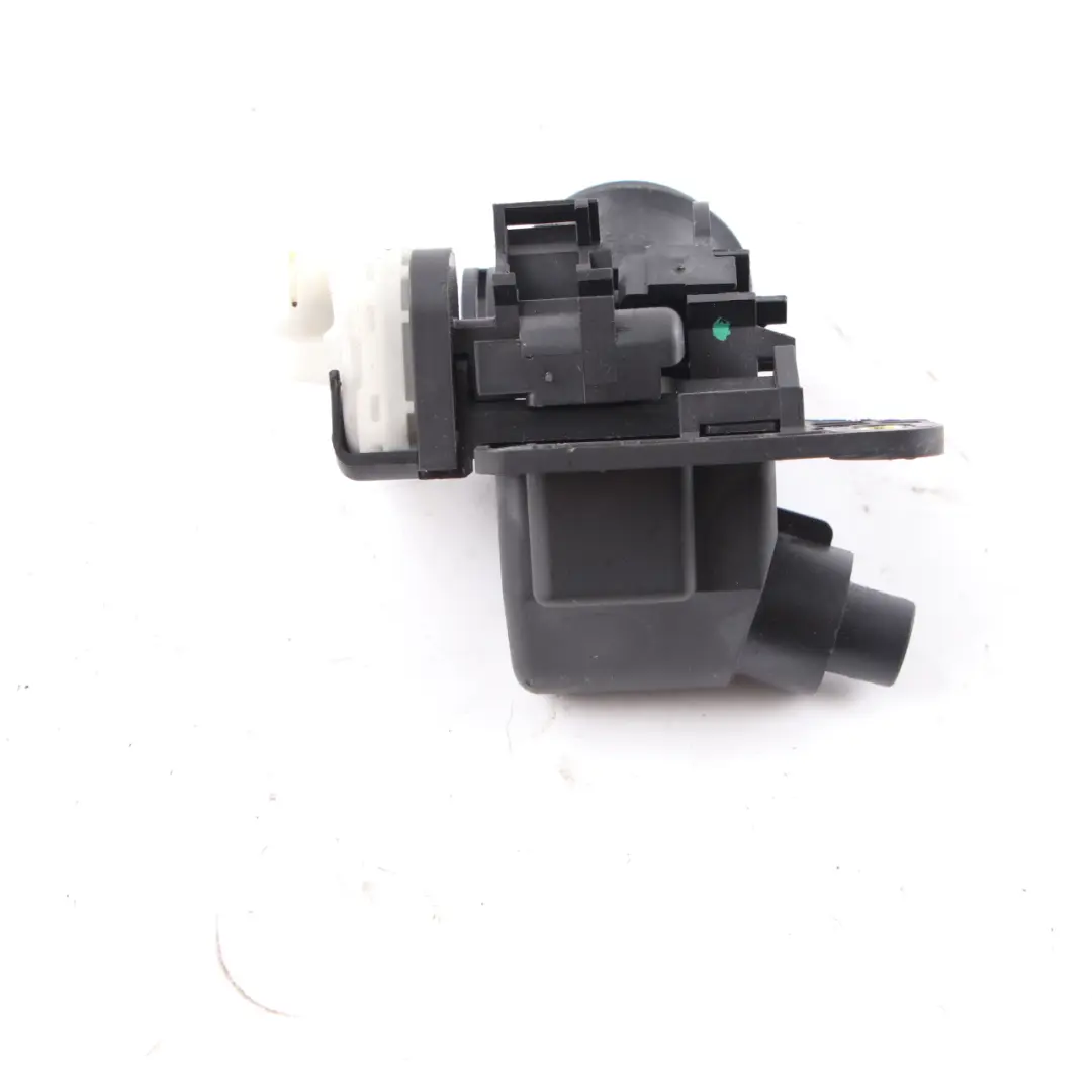 Lock Tailgate Boot Trunk Lid Catch Rear to Mercedes SLK R170 with Part number A1707500191 Mercedes SLK R170 Lock Tailgate Boot Trunk Lid Catch Rear - SKU A1707500191 - Part number A1707500191