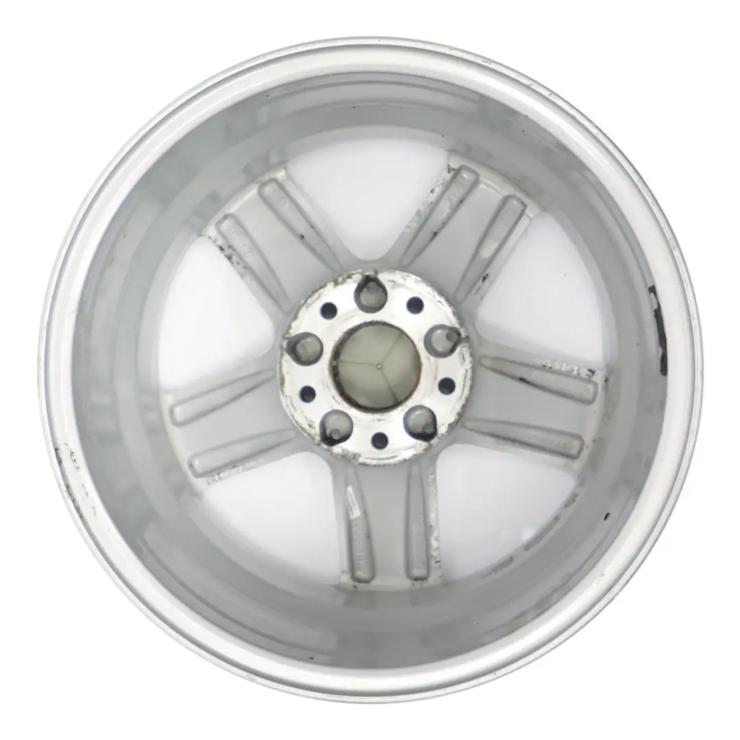 Llanta de aleación plateada 16" 5 radios 7J ET:34 para Mercedes SLK R171 con número de pieza A1714010102 Mercedes SLK R171 Llanta de aleación plateada 16" 5 radios 7J ET:34 - SKU A1714010102-1 - Número de pieza A1714010102