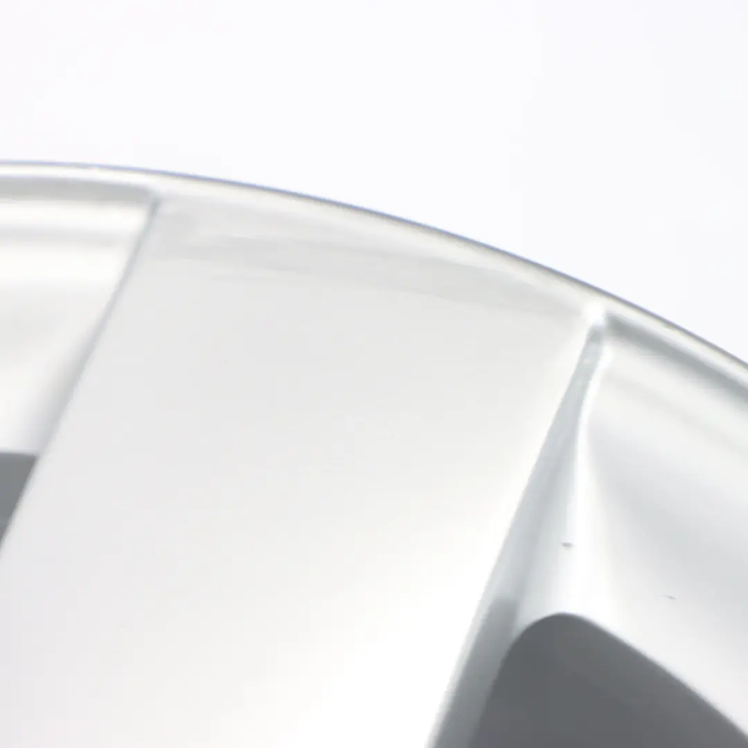 Silberne Hinter rad felge 16" 5 Speichen 8J ET:30 für Mercedes SLK R171 mit Teilenummer A1714010202 Mercedes SLK R171 Silberne Hinter rad felge 16" 5 Speichen 8J ET:30 - SKU A1714010202-1 - Teilenummer A1714010202