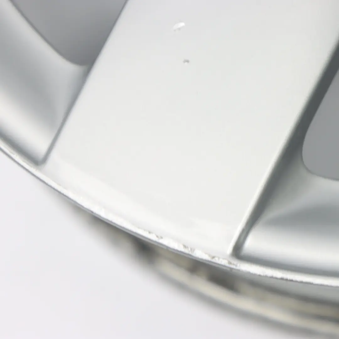 llanta trasera aleación plata 16 " 8J ET:30 para Mercedes SLK R171 con número de pieza A1714010202 Mercedes SLK R171 llanta trasera aleación plata 16 " 8J ET:30 - SKU A1714010202-2 - Número de pieza A1714010202