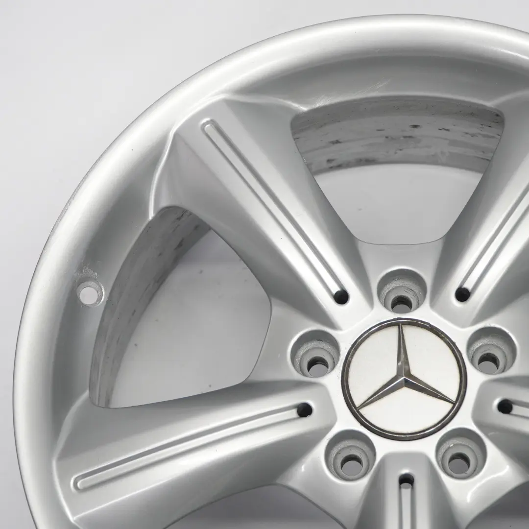 Silberne Leicht metall felge 17" 7,5J ET:36 für Mercedes SLK R171 mit Teilenummer A1714011202 Mercedes SLK R171 Silberne Leicht metall felge 17" 7,5J ET:36 - SKU A1714011202-1 - Teilenummer A1714011202