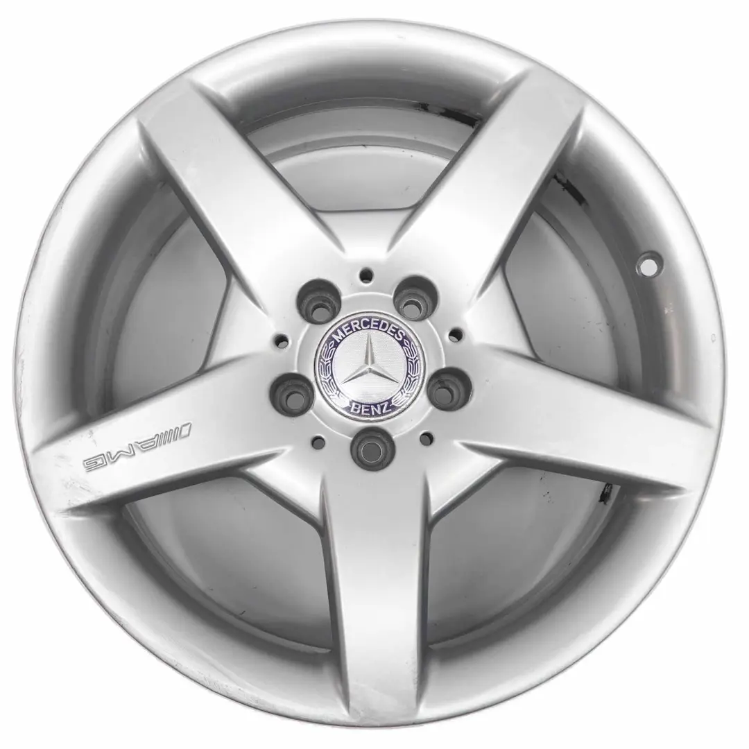 Argento Cerchio in lega 17" 8,5J ET:30 5 fori per Mercedes R171 AMG con numero di parte A1714011502 Mercedes R171 AMG Argento Cerchio in lega 17" 8,5J ET:30 5 fori - SKU A1714011502-1 - Numero di parte A1714011502