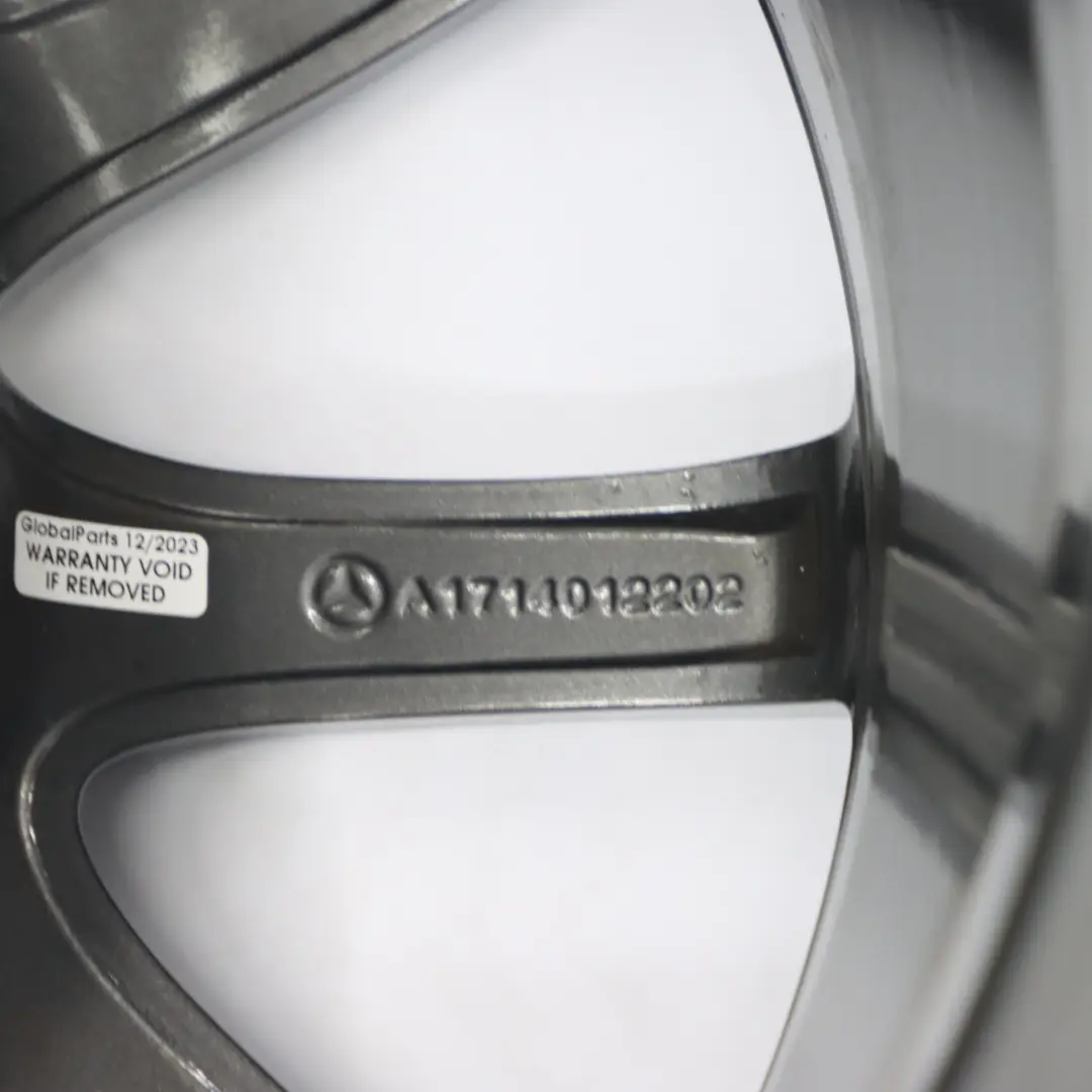 Cerchio in lega grigio 17" 7,5J ET:36 a 10 razze per Mercedes R171 con numero di parte A1714012202 Mercedes R171 Cerchio in lega grigio 17" 7,5J ET:36 a 10 razze - SKU A1714012202-1 - Numero di parte A1714012202