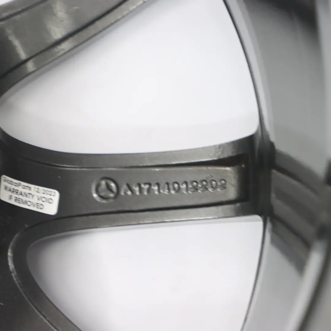 Cerchio in lega grigio 17" 7,5J ET:36 a 10 razze per Mercedes R171 con numero di parte A1714012202 Mercedes R171 Cerchio in lega grigio 17" 7,5J ET:36 a 10 razze - SKU A1714012202 - Numero di parte A1714012202