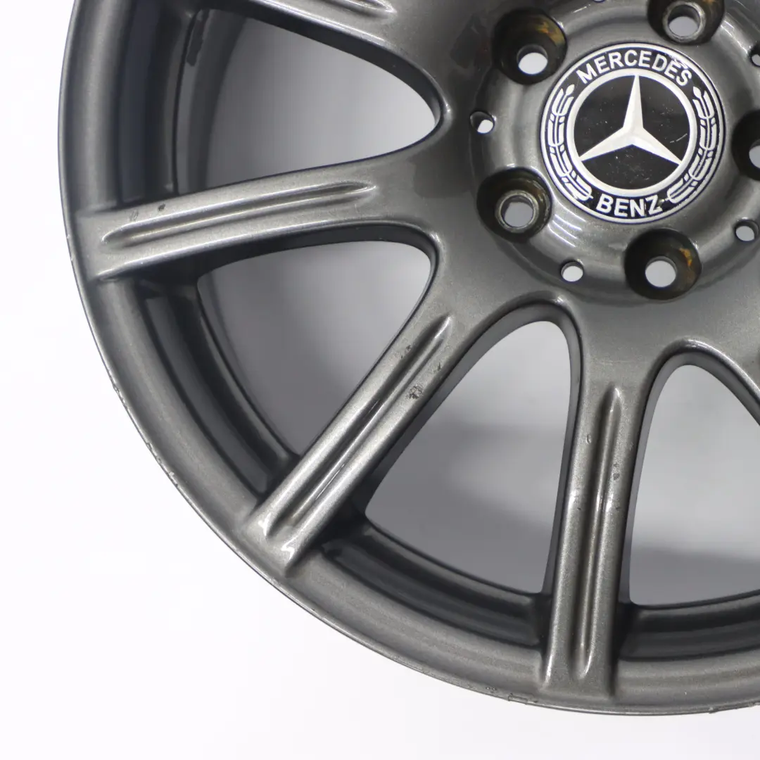 Cerchio in lega grigio 17" 7,5J ET:36 a 10 razze per Mercedes R171 con numero di parte A1714012202 Mercedes R171 Cerchio in lega grigio 17" 7,5J ET:36 a 10 razze - SKU A1714012202 - Numero di parte A1714012202