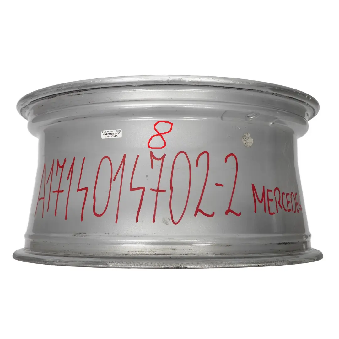 Leicht metall felge hinten silber 18" 8,5J für Mercedes R171 C209 AMG mit Teilenummer A1714014802 Mercedes R171 C209 AMG Leicht metall felge hinten silber 18" 8,5J - SKU A1714014802-2 - Teilenummer A1714014802