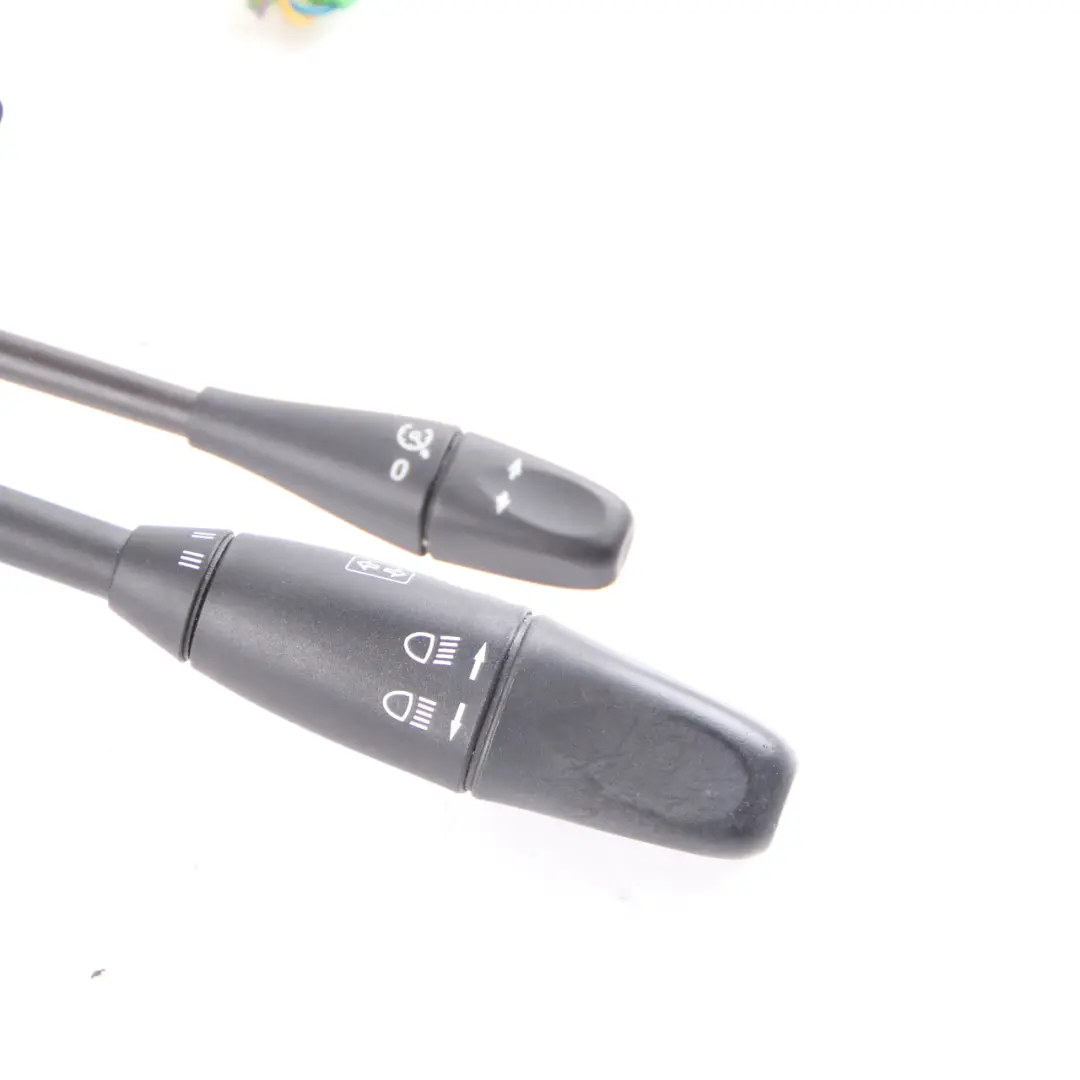 Interruttore tergicristallo al volante Mercedes R171 W211 per con numero di parte A1714640518 Interruttore tergicristallo al volante Mercedes R171 W211 - SKU A1714640518 - Numero di parte A1714640518