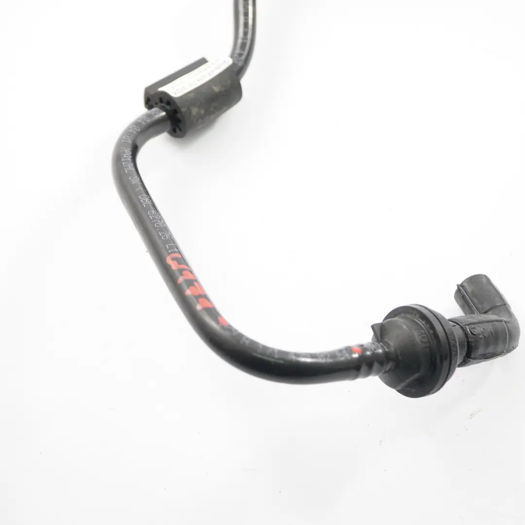 Mercedes SLK R171 M271 Tuyau conduite d'essence - SKU A1714700264 - Numéro de pièce A1714700264