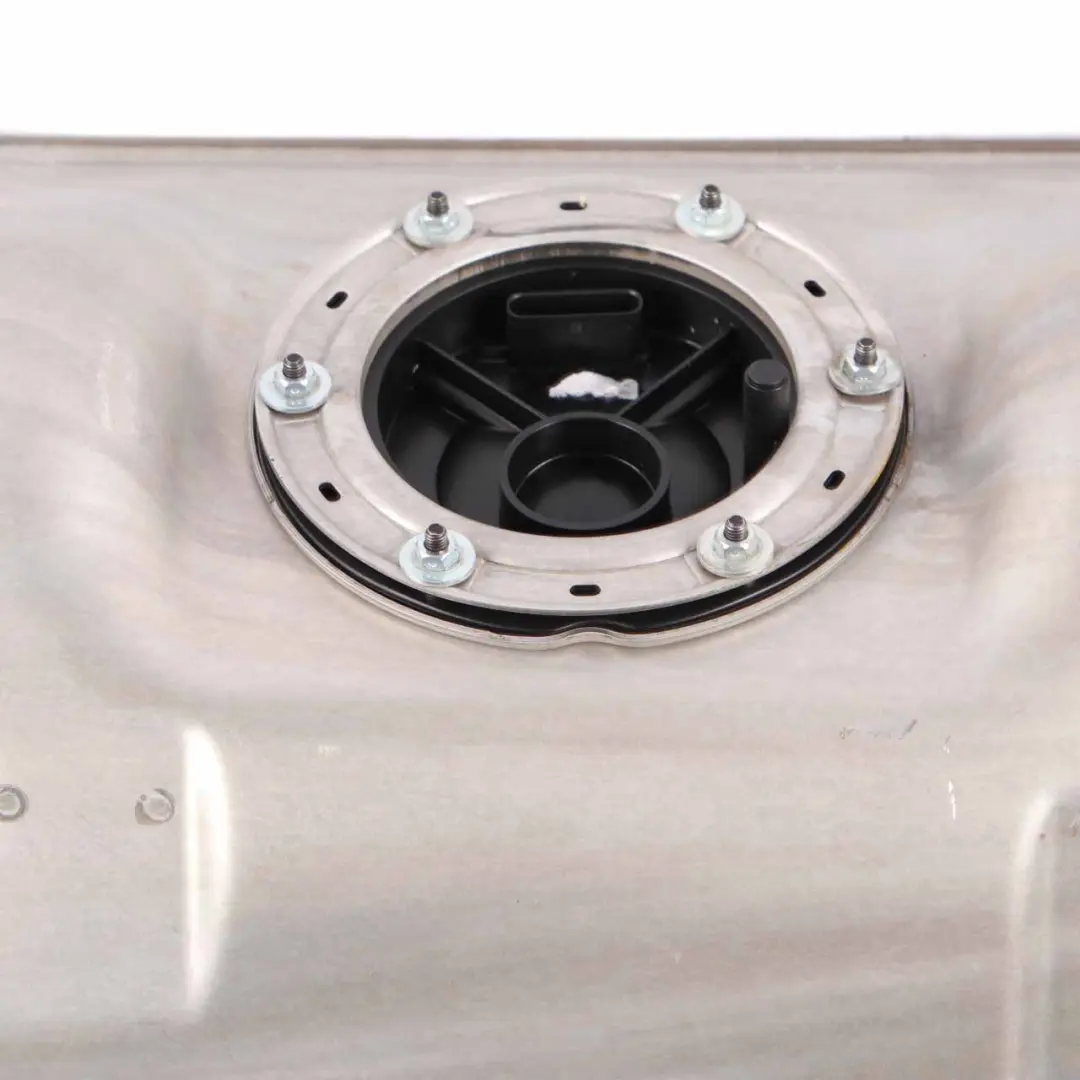 M271 M272 Réservoir d'essence complet pour Mercedes R171 à propos du numéro de pièce A1714702501 Mercedes R171 M271 M272 Réservoir d'essence complet - SKU A1714702501 - Numéro de pièce A1714702501