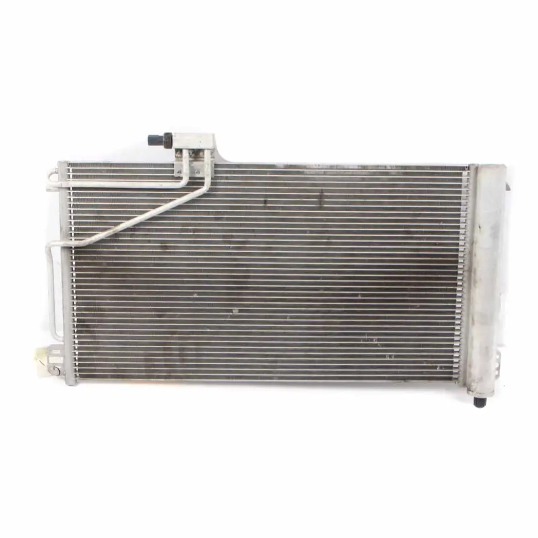 Condensador de Aire Acondicionado A/C Air Con para Mercedes SLK R171 con número de pieza A1715000154 Mercedes SLK R171 Condensador de Aire Acondicionado A/C Air Con - SKU A1715000154 - Número de pieza A1715000154