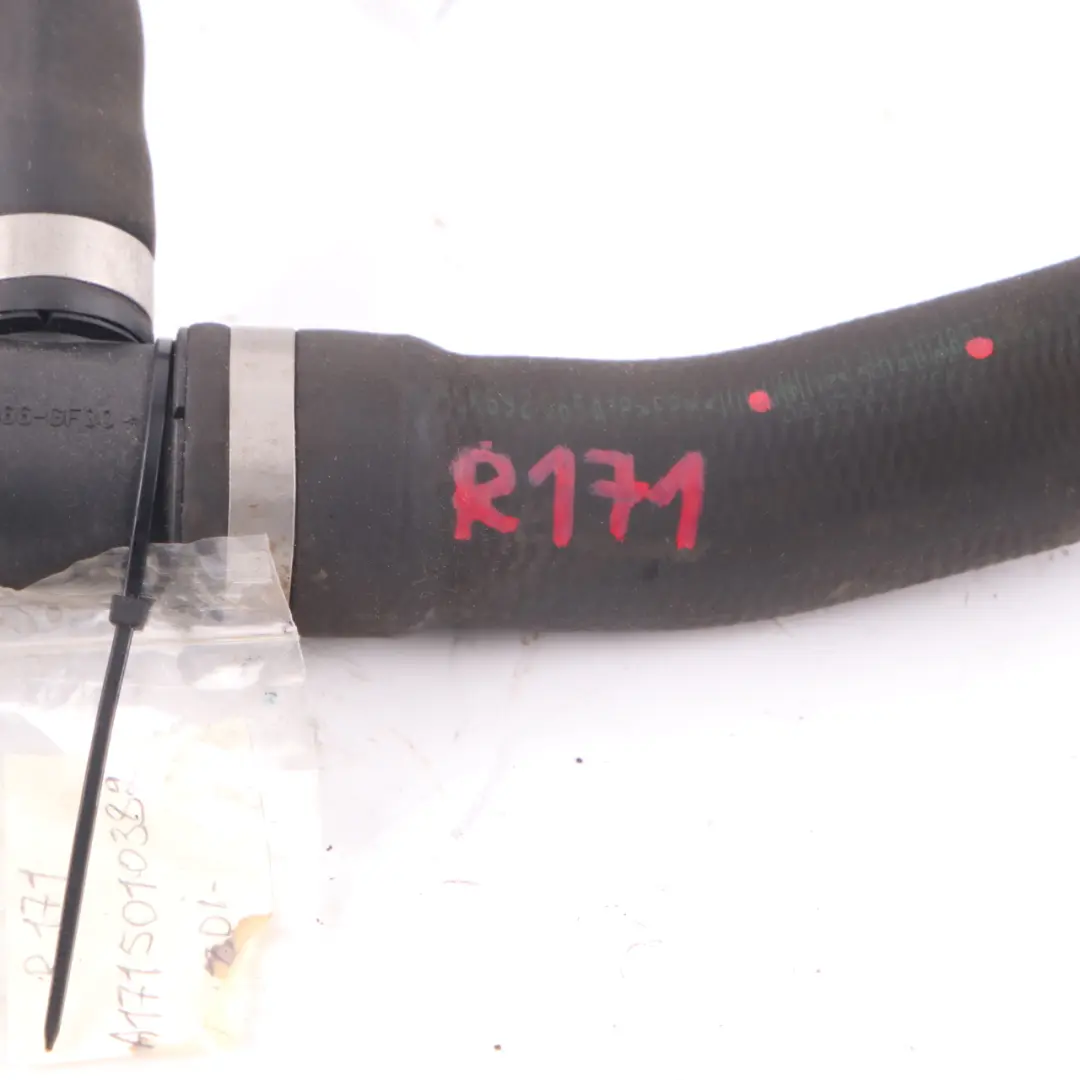 M271 Tubo acqua Linea tubo flessibile liquido raffreddamento per Mercedes R171 con numero di parte A1715010382 Mercedes R171 M271 Tubo acqua Linea tubo flessibile liquido raffreddamento - SKU A1715010382 - Numero di parte A1715010382