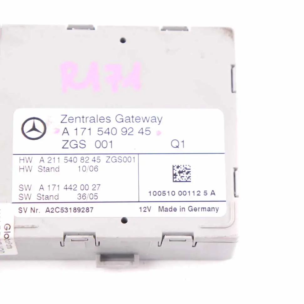 Gateway Control Unit Gateway Module ECU to Mercedes SLK R171 with Part number A1715409245 Mercedes SLK R171 Gateway Control Unit Gateway Module ECU - SKU A1715409245 - Part number A1715409245