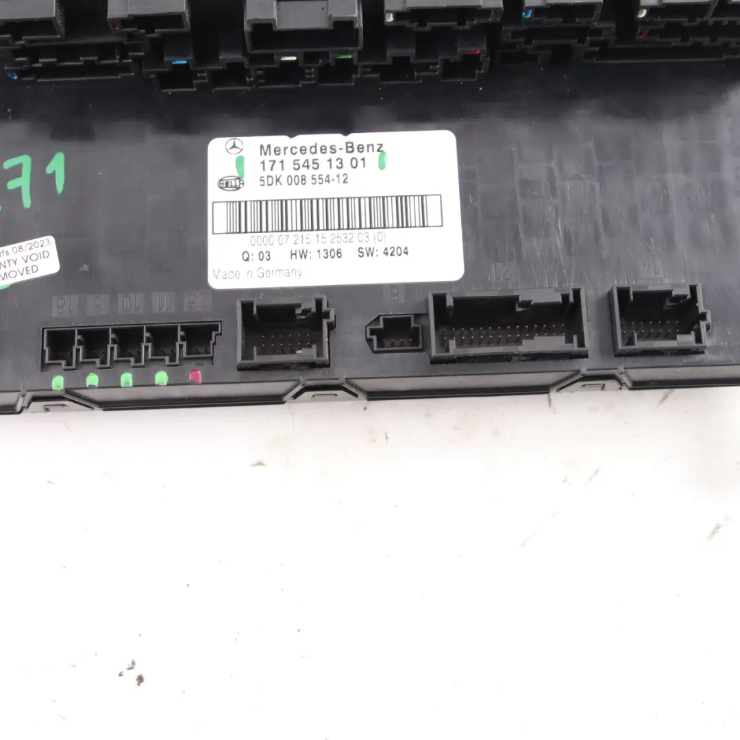 Fuse Box Control Unit SAM Module Relay to Mercedes R171 with Part number A1715451301 Mercedes R171 Fuse Box Control Unit SAM Module Relay - SKU A1715451301 - Part number A1715451301