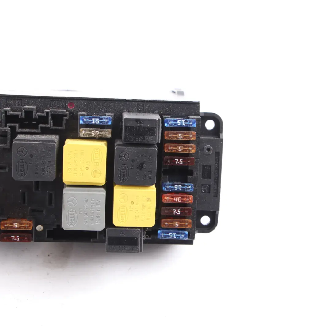 Fuse Box Control Unit SAM Module Relay to Mercedes R171 with Part number A1715451401 Mercedes R171 Fuse Box Control Unit SAM Module Relay - SKU A1715451401 - Part number A1715451401