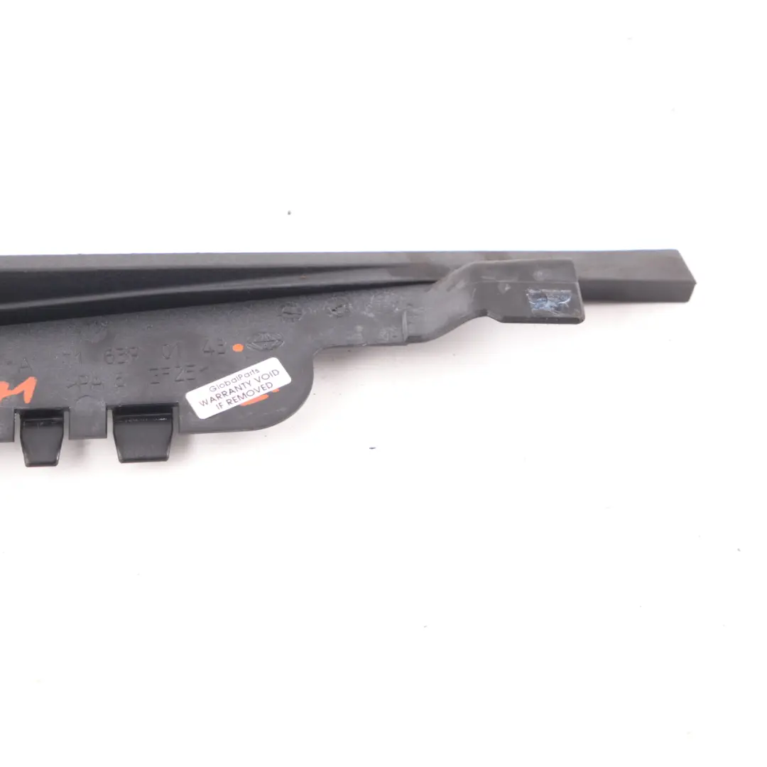 Mercedes SLK R171 Joint de vitre de custode arrière gauche - SKU A1716390143 - Numéro de pièce A1716390143
