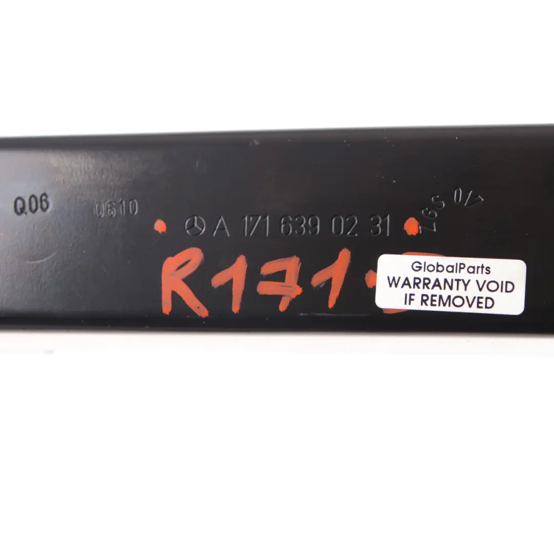 Support de fixation de coffre Support fixation coffre Droit pour Mercedes SLK R171 à propos du numéro de pièce A1716390231 Mercedes SLK R171 Support de fixation de coffre Support fixation coffre Droit - SKU A1716390231 - Numéro de pièce A1716390231