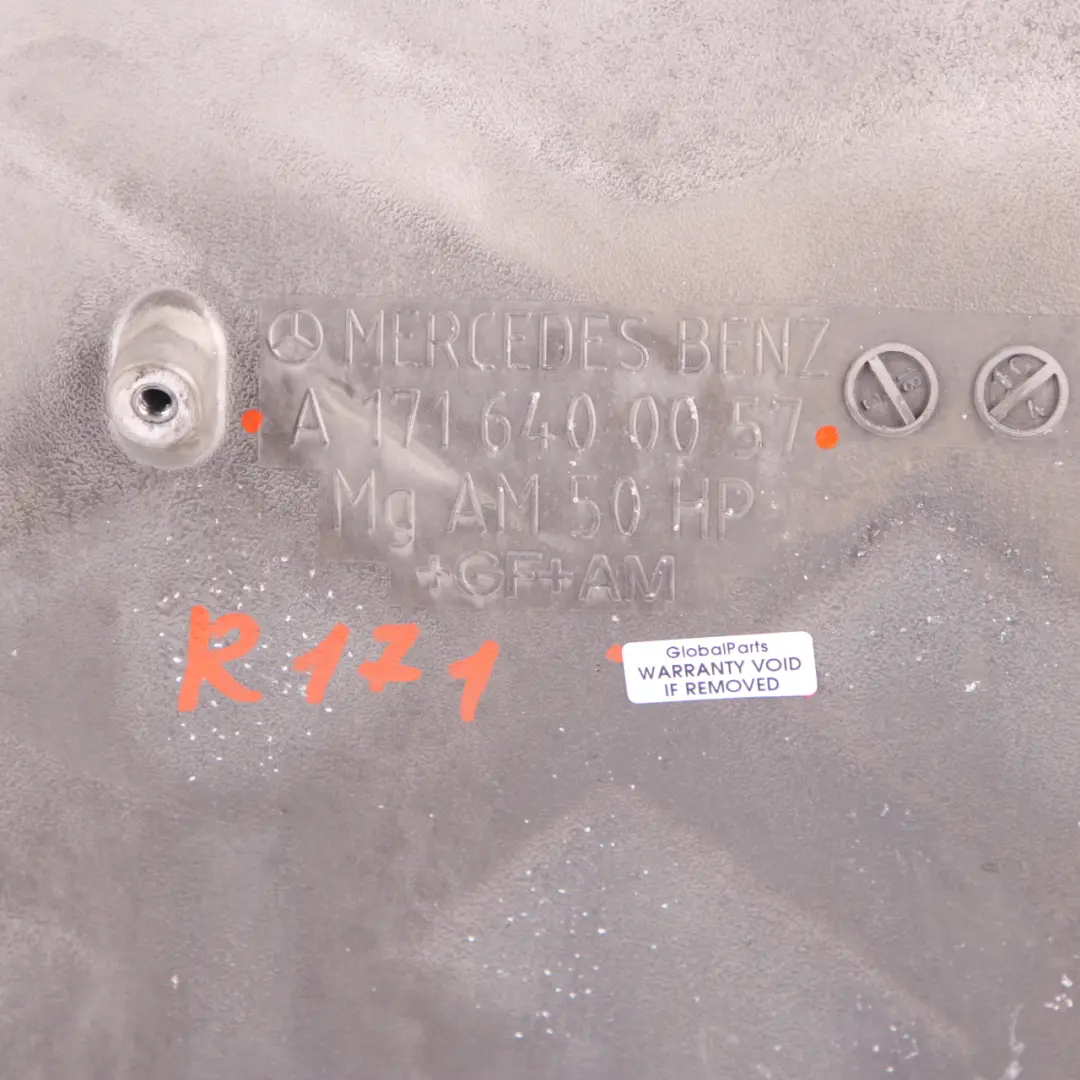 Panneau d'isolation de la cloison supérieure Noir pour Mercedes SLK R171 à propos du numéro de pièce A1716400057 Mercedes SLK R171 Panneau d'isolation de la cloison supérieure Noir - SKU A1716400057 - Numéro de pièce A1716400057